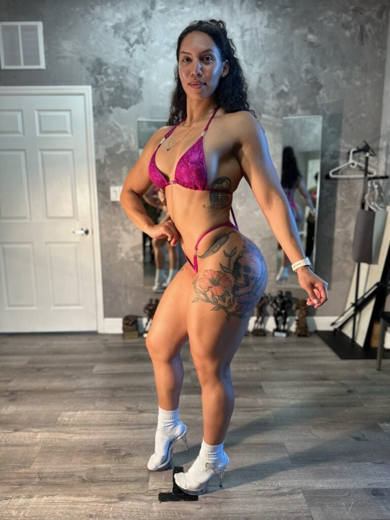 how to taking wellness posing photos for social media