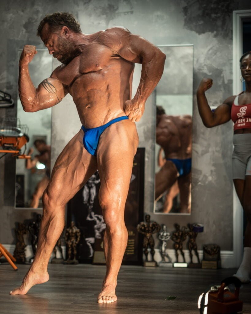bodybuilding posing lessons